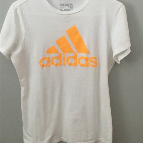 Adidas t shirt - Picture 4 of 4